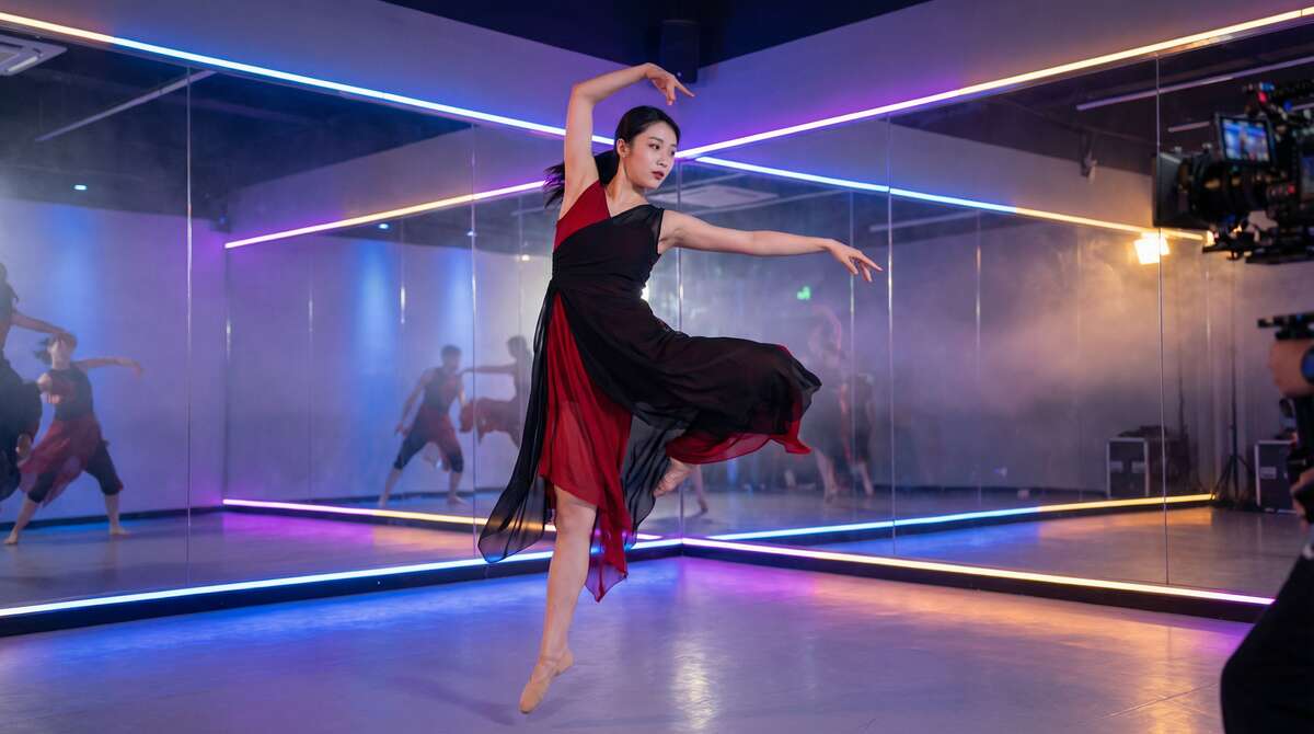 蘑菇视频舞蹈视频表演